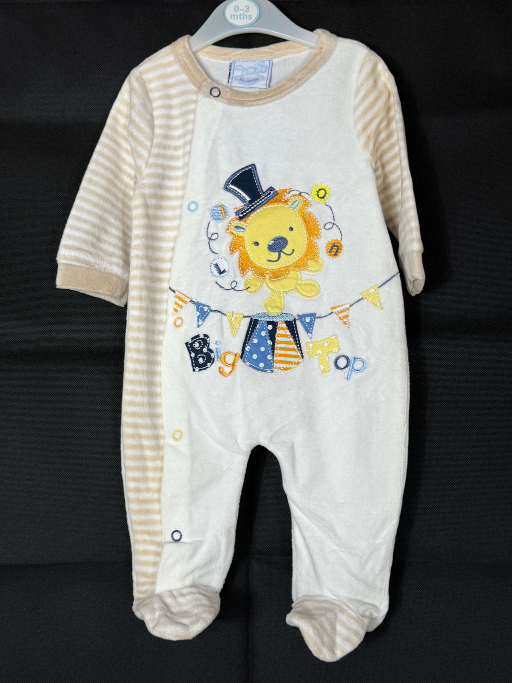 🦁 Baby Big Top Lion Sleepsuit – Blue or Yellow