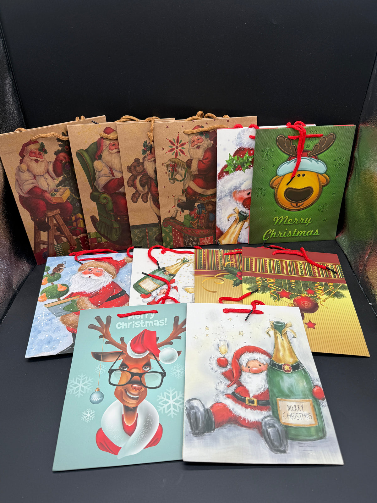 🎄 Christmas Gift Bags – 12 Pack | 12 Different Designs | Mixed Sizes 🎁